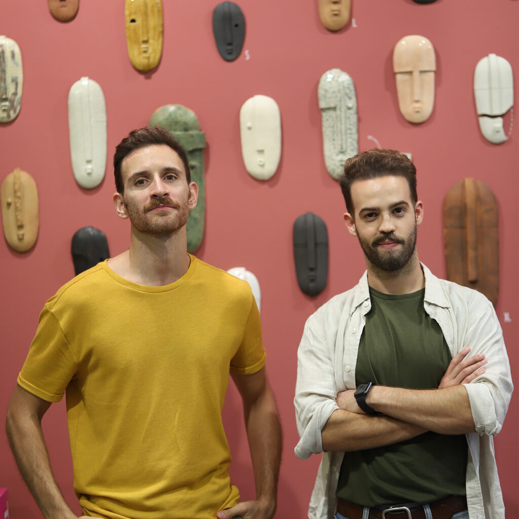 Isac e Diogo, Grau Ceramica - Portugal Manual